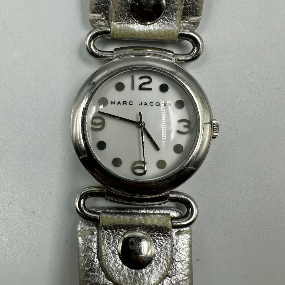 Marc Jacobs Watch Women Silver Tone White Dial Leather Band New Battery